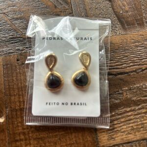 Gold Teardrop Black Stone Earrings - Made in Brazil